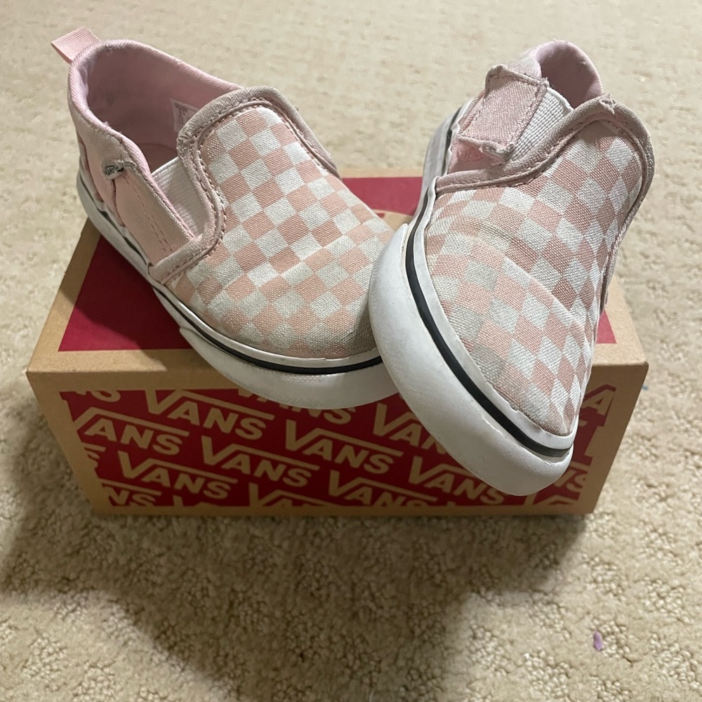 Vans Kids Pink Checkered Slip-On Sneakers